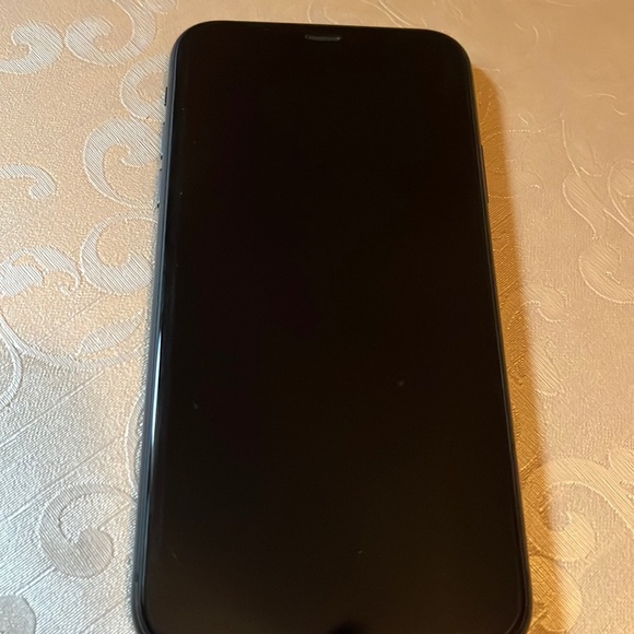 Used iPhone 11 Apple
